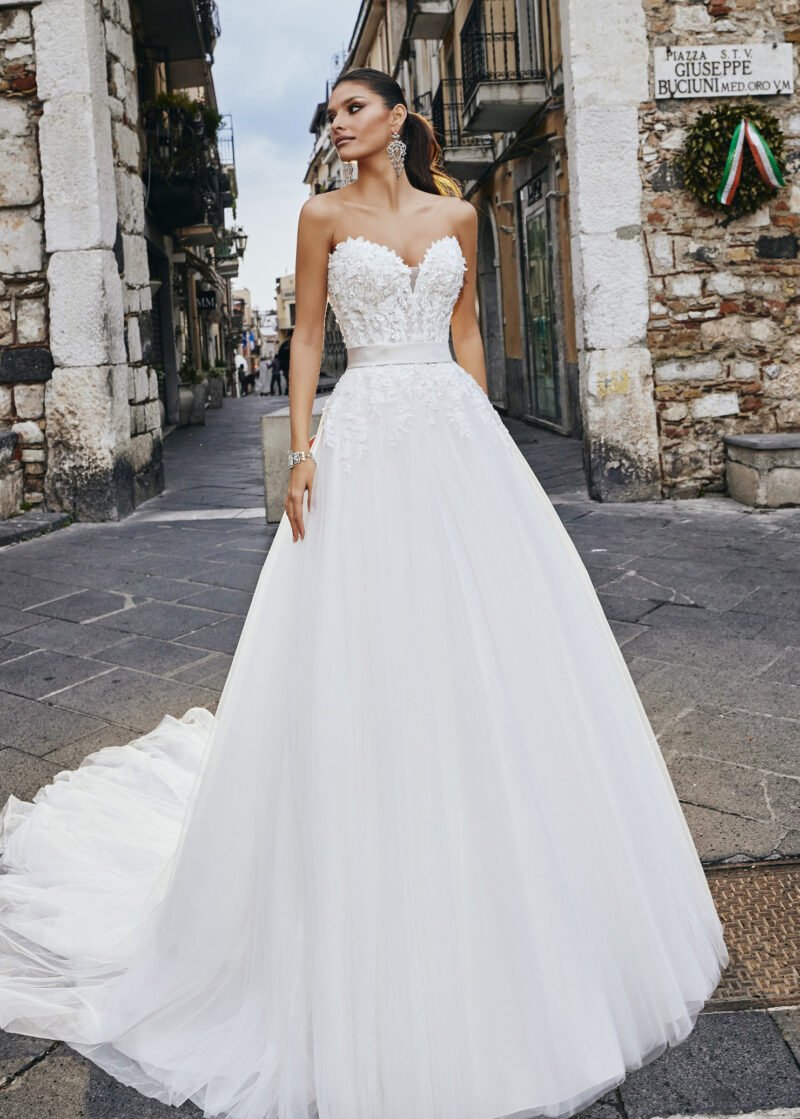 Abito sposa in raso e tulle